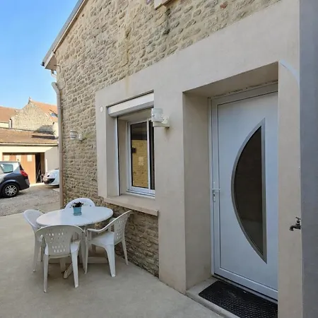 Maison De Bourg - 400 M De La Normandie *